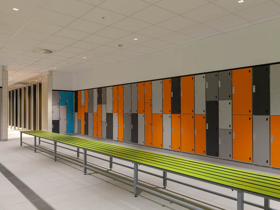 wet spec lockers and benches