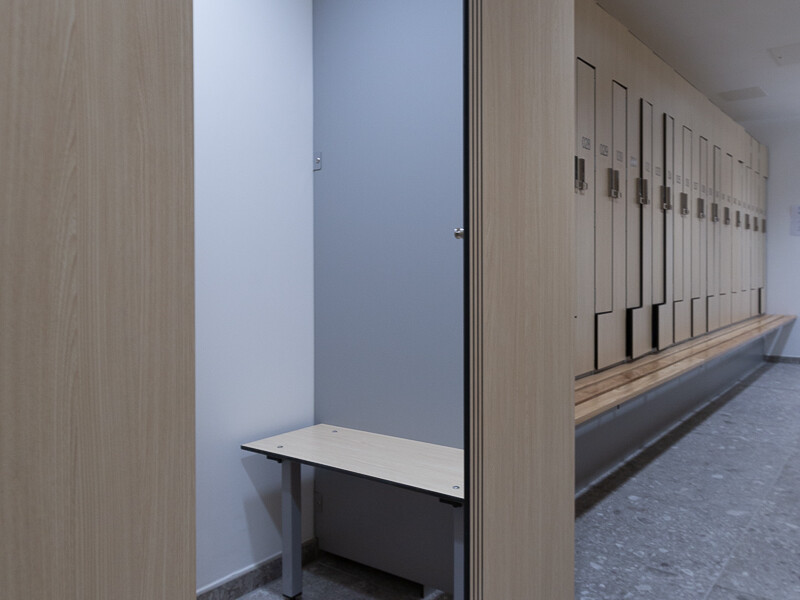 Inline Cubicles with bench