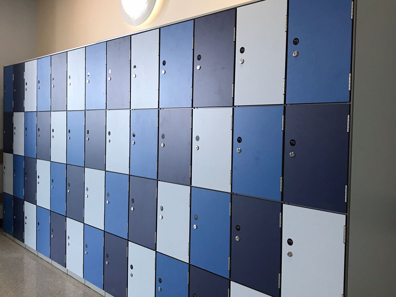 Laminate Metal locker