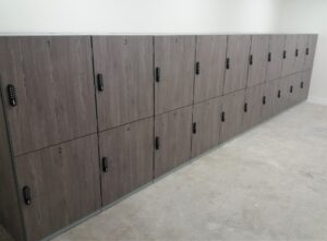 luggage lockers