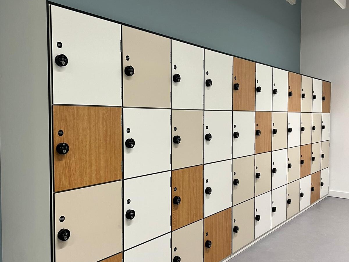 Laminate lockers
