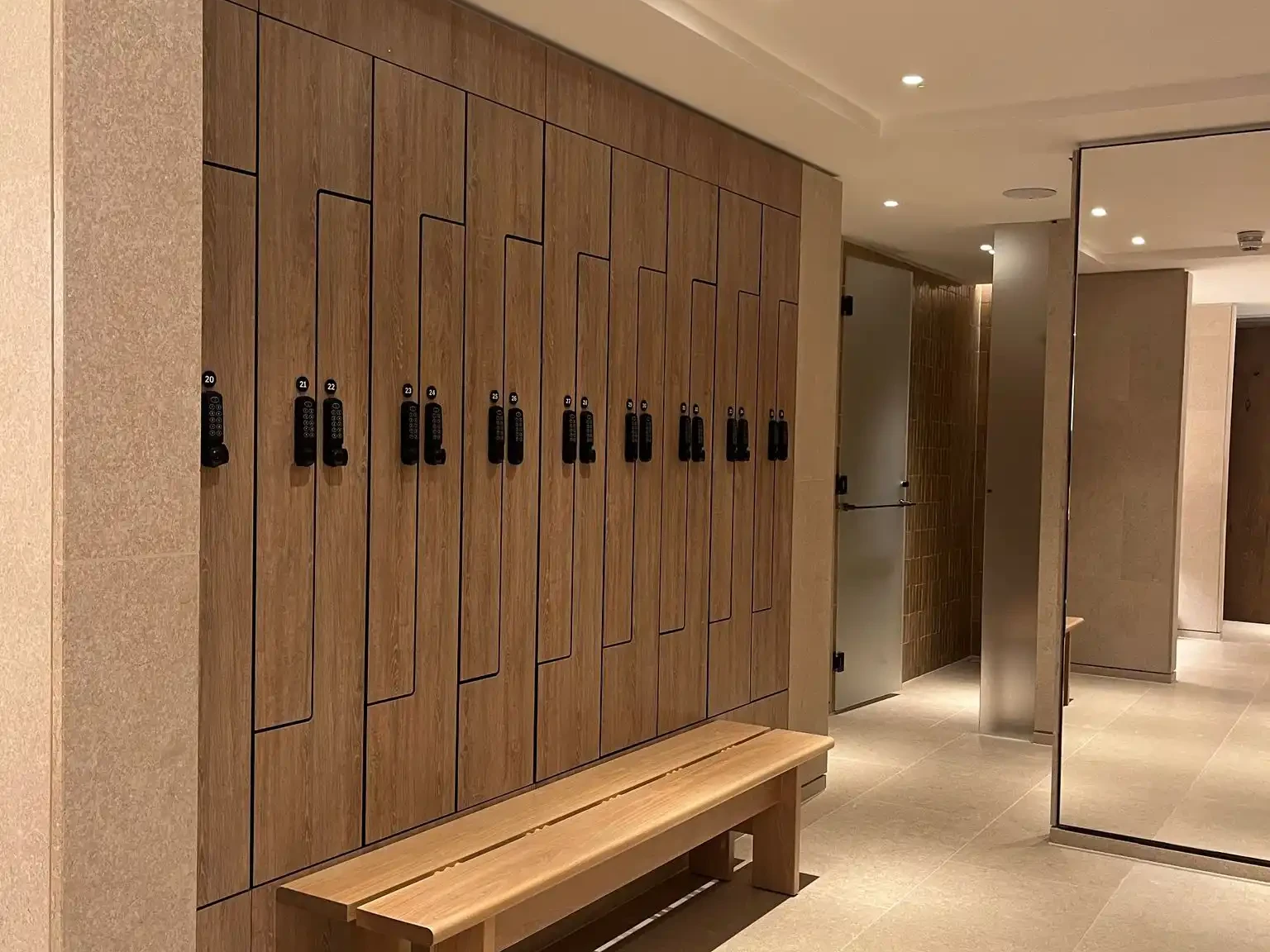 washroom Z lockers