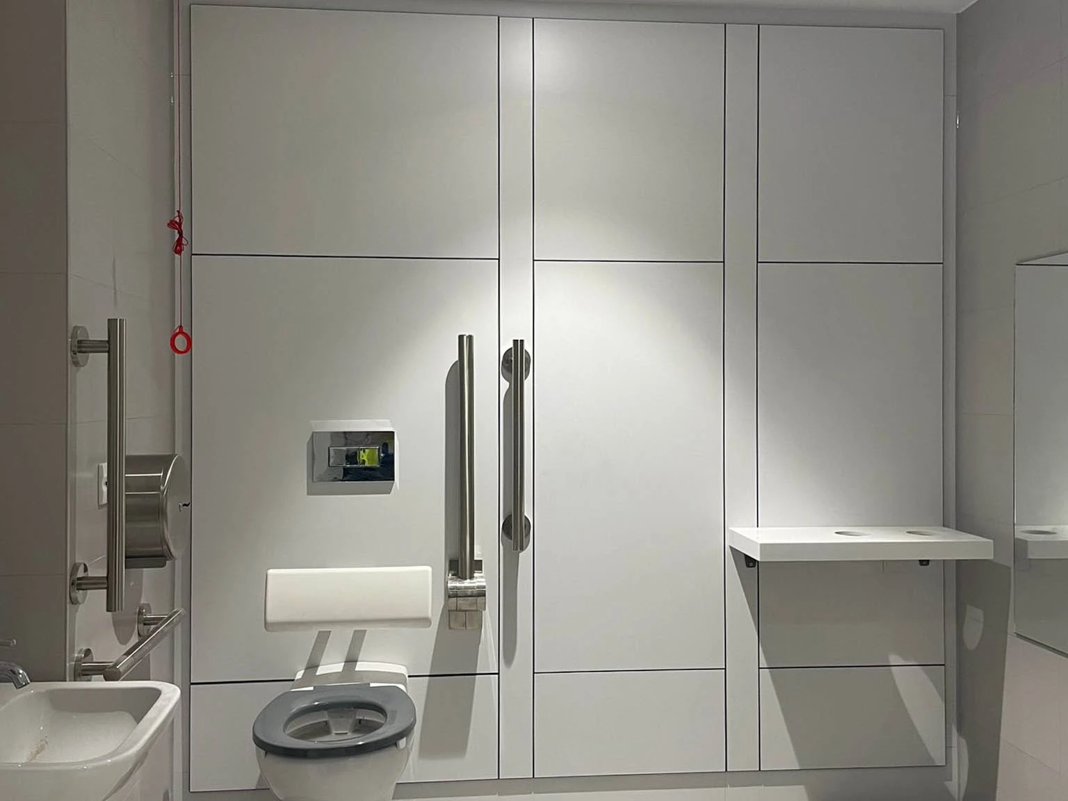 IPS and Vanity Unit