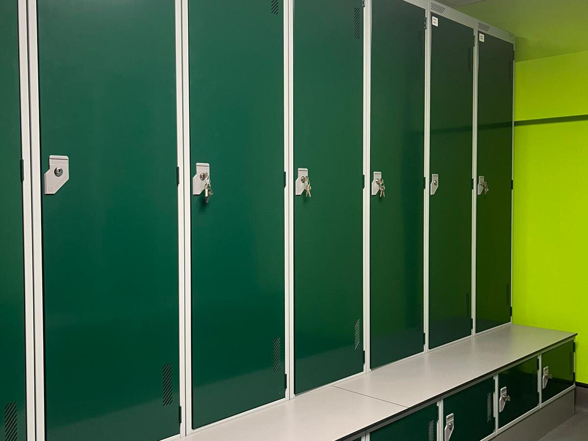 welled lockers