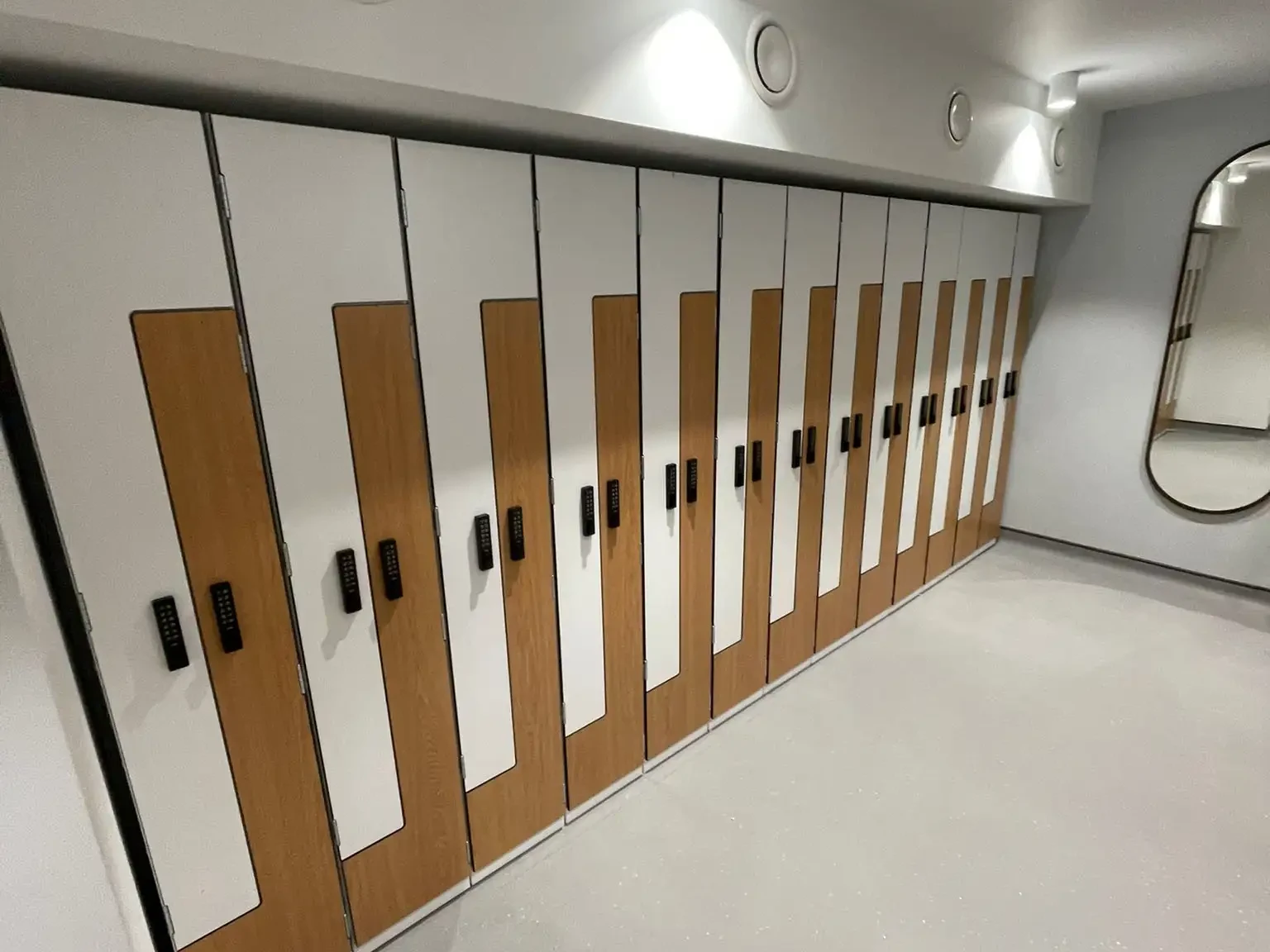 Z Locker Size